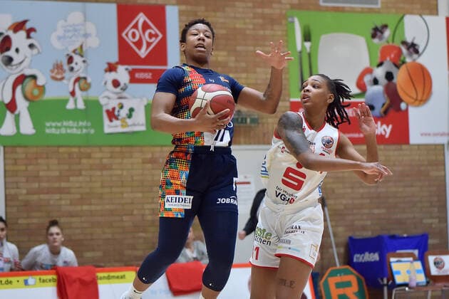 Basketball - DBBL - 04. Spieltag GiroLive Panthers Osnabrück - USC Eisvögel Freiburg am 27.12.2020 in der OSC Halle in Osnabrück