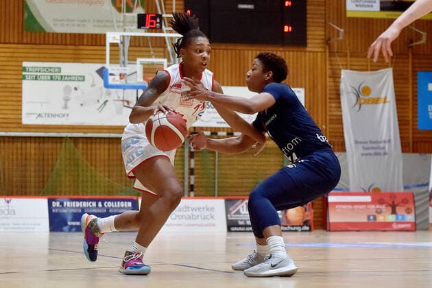 Basketball - DBBL - 04. Spieltag GiroLive Panthers Osnabrück - USC Eisvögel Freiburg am 27.12.2020 in der OSC Halle in Osnabrück