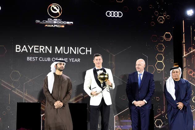 Foto Fabio Ferrari - LaPresse 27 Dicembre 2020 Dubai ( Emirati Arabi ) Dubai Globe Soccer Award 2020 - Dodicesima Edizione. Nella foto: Best Club of the year Bayern Munich , takes the award Robert Lewandowski photo Fabio Ferrari - LaPresse December 27, 20720 Dubai (Unated Arab Emirate) Sport Dubai Globe Soccer Award 2020 - 12th Edition. In the pic:Best Club of the year Bayern Munich , takes the award Robert Lewandowski  Copyright: xFabioxFerrari LaPressex