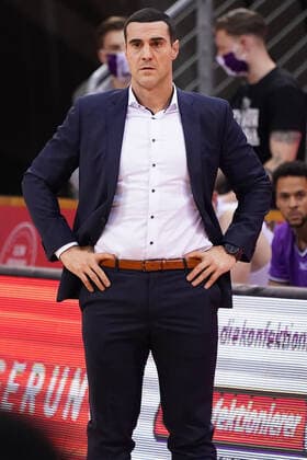 GER, easyCredit BBL, Herren, Telekom Baskets Bonn vs. BG Goettingen 27.12.2020, Telekom Dome, Bonn, GER, easyCredit BBL, Herren, Telekom Baskets Bonn vs. BG Goettingen, im Bild picture shows: Cheftrainer Headcoach Roel Moors (Goettingen),