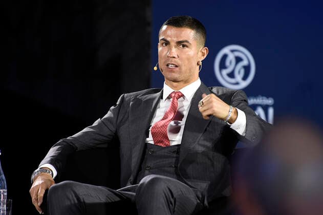 Foto Fabio Ferrari - LaPresse 27 Dicembre 2020 Dubai ( Emirati Arabi ) 15ma edizione di Dubai International Sports Conference - Globe Soccer Award 2020 Nella foto:Cristiano Ronaldo photo Fabio Ferrari LaPresse December 27, 2020 Dubai (Unated Arab Emirate) Sport 15th edition of the Dubai International Sports Conference - - Globe Soccer Award 2019 In the pic:Cristiano Ronaldo  Copyright: xLaPresse xFabioxFerrarix