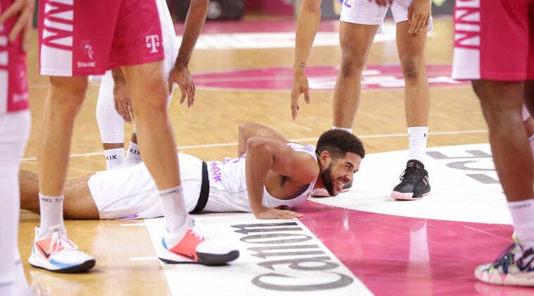 Telekom Baskets Bonn vs. BG Göttingen easyCredit BBL 1. Bundesliga , Saison 2020 2021 , 9. Spieltag