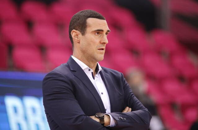 Telekom Baskets Bonn vs. Trainer Roel Moors BG Göttingen easyCredit BBL 1. Bundesliga , Saison 2020 2021 , 9. Spieltag