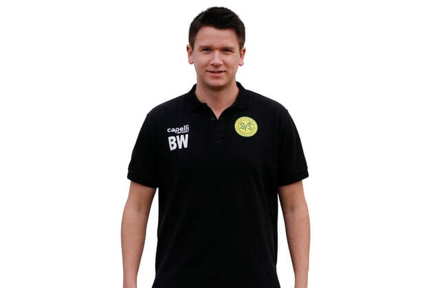 Straelen, Deutschland 20. Dezember 2020: Regionalliga West - 2020 2021 - SV Straelen - Teamfoto Trainer Benedict Weeks (SV Straelen) Stadion an der Roemerstrasse Nordrhein Westfalen Copyright: xFotostandx xvanxderxVeldenx