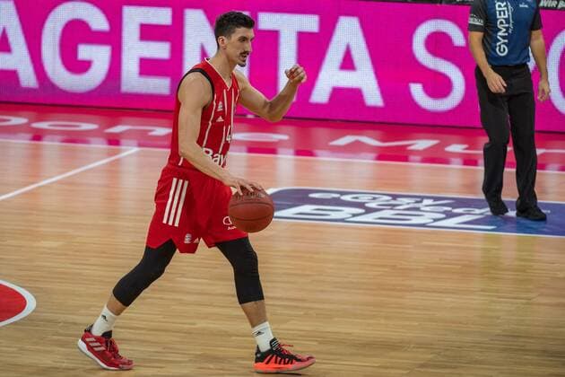 Nihad Djedovic 14 (FC Bayern), FC Bayern Basketball vs. Brose Bamberg, BBL, 27.12.2020 Muenchen Bayern Deutschland