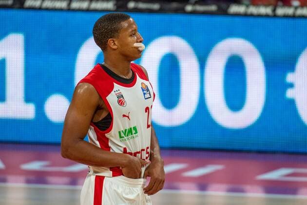 Devon Hall 22 (Brose Bamberg), FC Bayern Basketball vs. Brose Bamberg, BBL, 27.12.2020 Muenchen Bayern Deutschland