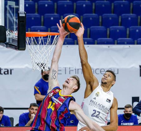 MATCH Jornada 16 Liga Endesa ACB Masculino Madrid Real Madrid vs FC Barcelona, Barca Barca Edy Tavares Artem Pustovyi Madrid Madrid Spain Baloncesto Copyright: xAlbaxPachecox