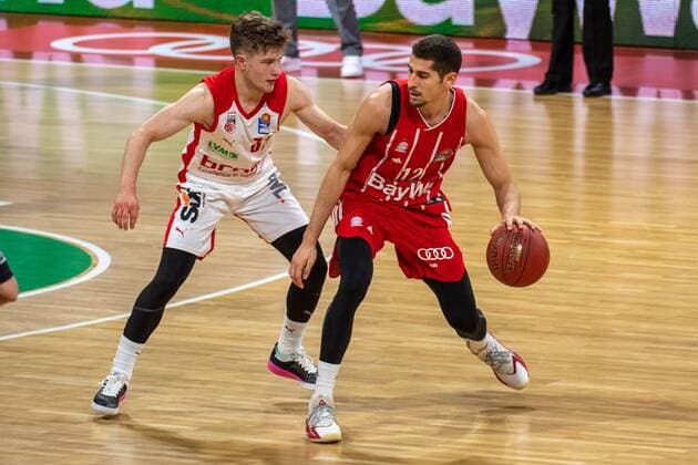 Bennet Hundy 33 (Brose Bamberg), Diego Flaccadori 12 (FC Bayern), FC Bayern Basketball vs. Brose Bamberg, BBL, 27.12.2020 Muenchen Bayern Deutschland