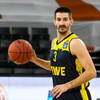 GER, BBL, ratiopharm ulm vs EWE Baskets Oldenburg 26.12.2020, ratiopharm arena, Neu-Ulm, GER, BBL, ratiopharm ulm vs EWE Baskets Oldenburg, im Bild Braydon Hobbs (Oldenburg, 3)