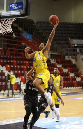 Ludwigsburg , Basketball easyCredit BBL Bundesliga , MHP RIESEN Ludwigsburg vs. Hamburg Towers , Desi Rodriguez ( Riesen )