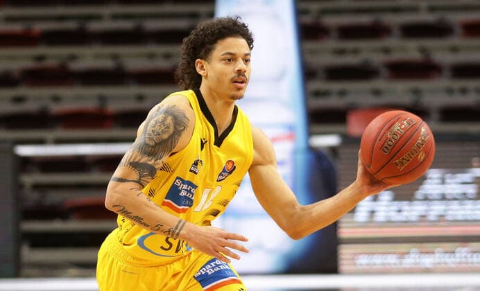 Ludwigsburg , Basketball easyCredit BBL Bundesliga , MHP RIESEN Ludwigsburg vs. Hamburg Towers , Jonah Radebaugh ( Riesen )
