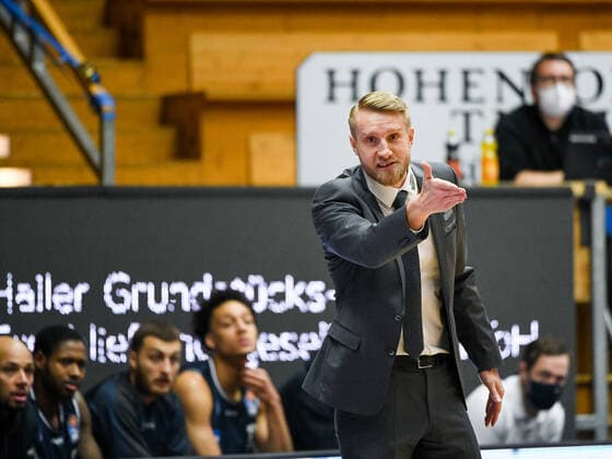 Jamuni McNeace (HAKRO Merlins Crailsheim) am Korb gegen Isaiah Wilkins (Ratiopharm Ulm), GER, HAKRO Merlins Crailsheim vs. Ratiopharm Ulm, 29.12.2020, 10. Spieltag easycredit Basketball Bundesliga, Spielzeit 2020 2021. GER, HAKRO Merlins Crailsheim vs. Ratiopharm Ulm, 29.12.2020, 10. Spieltag easycredit Basketball Bundesliga, Spielzeit 2020 2021 Crailsheim Copyright: xEibnerxPressefoto MichaelxMemmlex EP_MMR