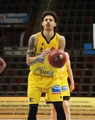 Jonah Radebaugh (Riesen) . MHP Riesen Ludwigsburg vs.Hamburg Towers . Basketball-Bundesliga 2020-2021. Ludwigsburg , GER, 29.12.2020,