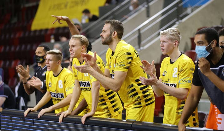 Ludwigsburg , Basketball easyCredit BBL Bundesliga , MHP RIESEN Ludwigsburg vs. Hamburg Towers , von links: Johannes patrick Lukas Herzog Jonas Wohlfarth-Bottermann Jacob Patrick ( Riesen )