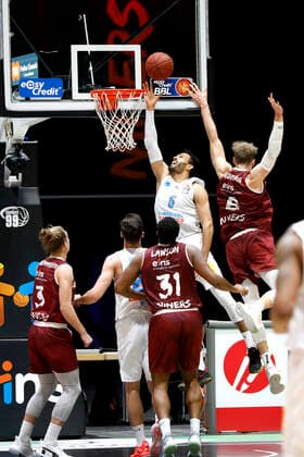 30.12.2020, easyCredit Basketball Bundesliga, BBL, Saison 2020 2021, Herren, Chemnitz Niners - Syntainics MBC Marko Krstanovic, Syntainics MBC, Jan Niklas Wimberg, Niners Chemnitz Chemnitz Messe Chemnitz Sachsen Germany