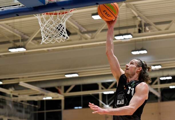 02.01.2021 - Basketball - Saison 2020 2021 - 2. Bundesliga Pro-A - 07. Spieltag: Kirchheim Knights - Nürnberg Falcons Basketball Club NBC - - Tim Koch (11, Kirchheim Knights )
