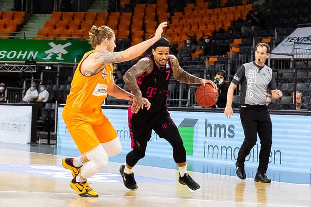 Chris Babb ( Telekom Baskets Bonn 07), GER, Ratiopharm Ulm vs. Telekom Baskets Bonn, easycredit 1.Bundesliga Basketball, 11.Spieltag, Saison 2020 21, 02.01.2021 Ratiopharm Ulm vs. Telekom Baskets Bonn, Basketball Neu-Ulm Copyright: xEibner-Pressefoto RogerxBuerkex EP_EER