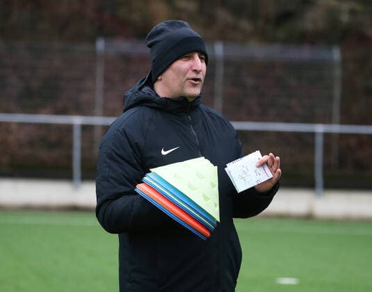 Fußball, Trainerhistorie, Wuppertaler SV Regionalliga West. Saison 2020 2021, Training Wuppertaler SV, 02.01.2021. -- Björn Mehnert ( Trainer Wuppertaler SV ) Portrait