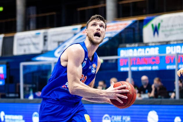 Michal Michalak ( 23 Syntainics MBC) waehrend der Begegnung Saison 2020-2021 (Herren) in der EasyCredit Bundesliga zwischen Syntainics MBC und Fraport Skyliners in der Stadthalle Weissenfels am 2. January 2021 in Weissenfels, Sachsen Anhalt, Deutschland