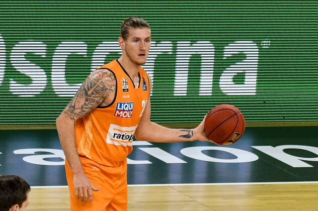 GER, BBL, ratiopharm ulm vs Telekom Baskets Bonn 02.01.2021, ratiopharm arena, Neu-Ulm, GER, BBL, ratiopharm ulm vs Telekom Baskets Bonn, im Bild Dylan Osetkowski (Ulm, 21)