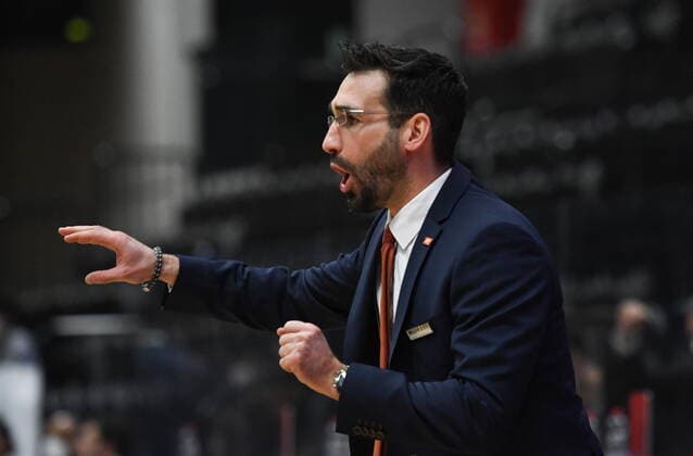 GER, 1. BBL, Hamburg Towers vs SC Rasta Vechta 02.01.2021,,GER, 1. BBL, Hamburg Towers vs SC Rasta Veschta im Bild Trainer Thomas Paech (Päch Vechta)