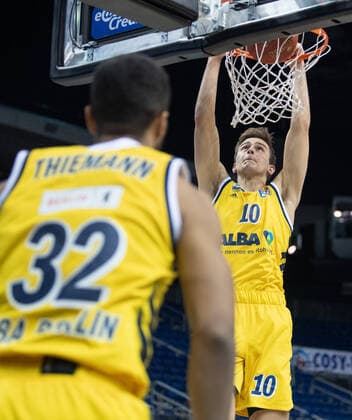 Basketball Berlin 03.01.2021 Saison 2020 2021 easyCredit BBL 1. Bundesliga Alba Berlin vs FC Bayern München Tim Schneider (10 ALB)