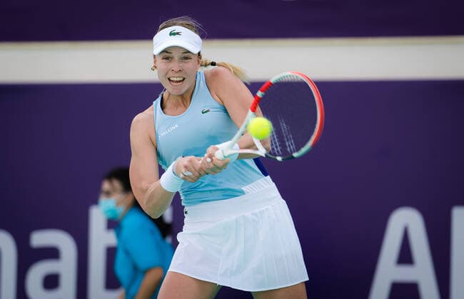January 6, 2021, Abu Dhabi, UNITED ARAB EMIRATES: Anett Kontaveit of Estonia in action during the first round of the 2021 Abu Dhabi WTA, Tennis Damen Womens Tennis Open WTA 500 tournament against Veronika Kudermetova of Russia Abu Dhabi UNITED ARAB EMIRATES - ZUMAa181 20210106_zaa_a181_054 Copyright: xRobxPrangex
