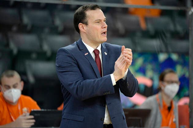 06.01.2021, xemx, Basketball BBL, ratiopharm Ulm - brose Bamberg emspor, v.l. Cheftrainer Johan Roijakkers (brose Bamberg) Ulm