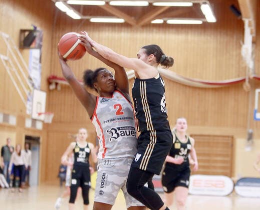 Wasserburg, Badria Halle, 06.01.21, Basketball, 1. Bundesliga Damen, TSV 1880 Wasserburg vs TK Hannover, im Bild links Kelly MOTEN (Wasserburg US), Copyright: HMBxMediax xHeikoxBecker