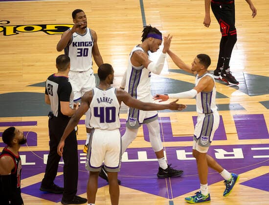 January 6, 2021, Sacramento, CA, USA: Sacramento Kings forward Richaun Holmes (22) congratulates Sacramento Kings guard Tyrese Haliburton (0) and Sacramento Kings forward Harrison Barnes (40) after beating the Chicago Bulls 128-124 during a game at the Golden 1 Center on Wednesday, Jan 6, 2021 in Sacramento. Sacramento USA - ZUMAj89_ 0109544492st Copyright: xPaulxKitagakixJr.x