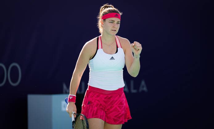 January 7, 2021, Abu Dhabi, UNITED ARAB EMIRATES: Karolina Muchova of the Czech Republic in action during the first round at the 2021 Abu Dhabi WTA, Tennis Damen Womens Tennis Open WTA 500 tournament against Danka Kovinic of Montenegro Abu Dhabi UNITED ARAB EMIRATES - ZUMAa181 20210107_zaa_a181_126 Copyright: xRobxPrangex