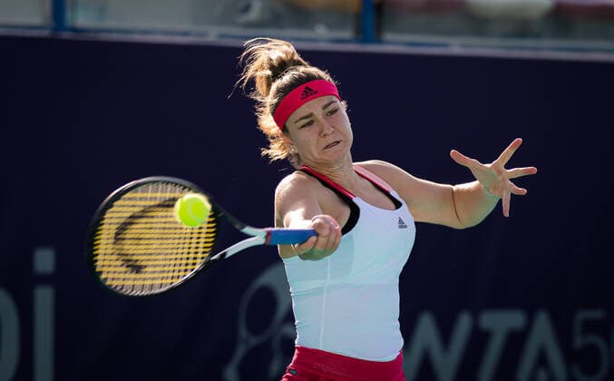 January 7, 2021, Abu Dhabi, UNITED ARAB EMIRATES: KAROLINA MUCHOVA of the Czech Republic in action during the first round at the 2021 Abu Dhabi WTA, Tennis Damen Women s Tennis Open WTA 500 tournament against D. Kovinic of Montenegro. Muchova won 6:4, 6:1 Abu Dhabi UNITED ARAB EMIRATES - ZUMAa181 20210107_zaa_a181_122 Copyright: xRobxPrangex