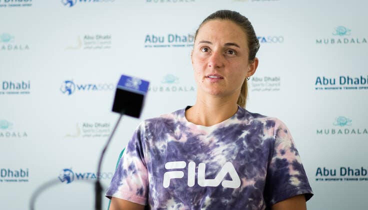 January 7, 2021, Abu Dhabi, UNITED ARAB EMIRATES: Nadia Podoroska of Argentina talks to the media after the first round at the 2021 Abu Dhabi WTA, Tennis Damen Womens Tennis Open WTA 500 tournament. Abu Dhabi UNITED ARAB EMIRATES - ZUMAa181 20210107_zaa_a181_180 Copyright: xRobxPrangex