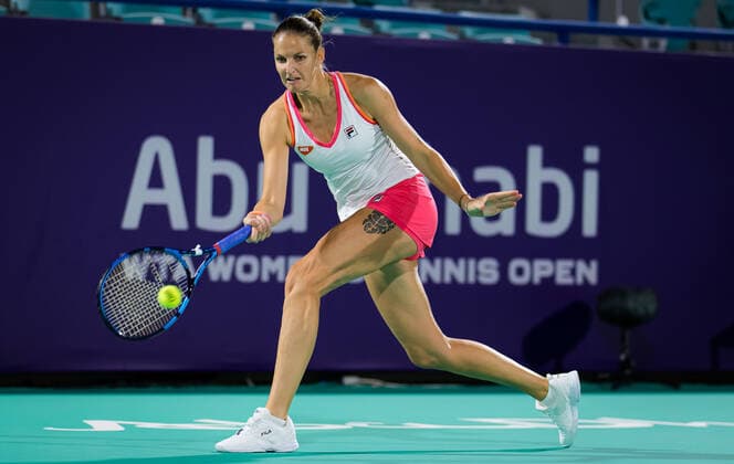 January 7, 2021, Abu Dhabi, UNITED ARAB EMIRATES: Karolina Pliskova of the Czech Republic In action during her first-round match at the 2021 Abu Dhabi WTA, Tennis Damen Womens Tennis Open WTA 500 tournament against Despina Papamichail of Greece Abu Dhabi UNITED ARAB EMIRATES - ZUMAa181 20210107_zaa_a181_195 Copyright: xRobxPrangex