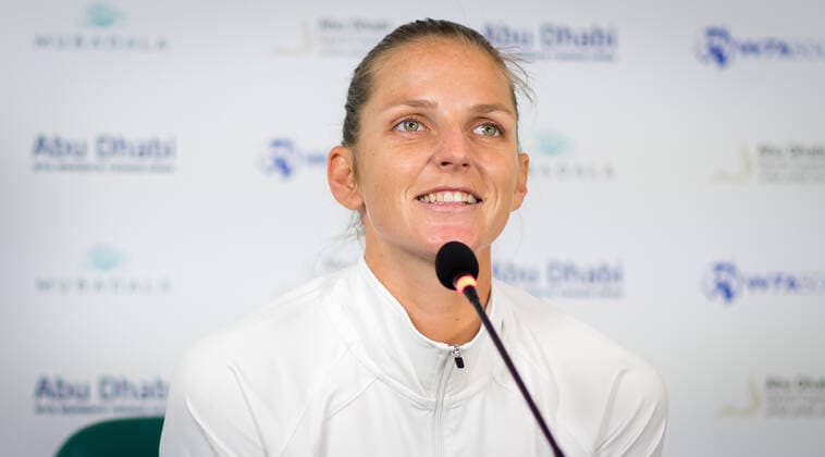 January 7, 2021, Abu Dhabi, UNITED ARAB EMIRATES: Karolina Pliskova of the Czech Republic talks to the media after her first-round match at the 2021 Abu Dhabi WTA, Tennis Damen Womens Tennis Open WTA 500 tournament. Abu Dhabi UNITED ARAB EMIRATES - ZUMAa181 20210107_zaa_a181_215 Copyright: xRobxPrangex