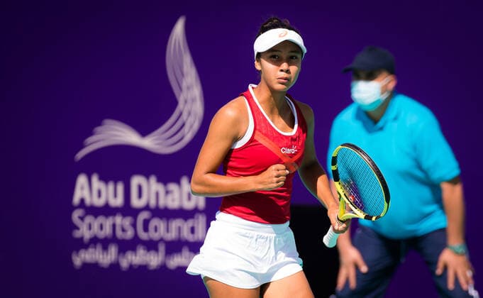 January 8, 2021, Abu Dhabi, UNITED ARAB EMIRATES: Leylah Fernandez of Canada in action during the second round at the 2021 Abu Dhabi WTA, Tennis Damen Womens Tennis Open WTA 500 tournament against Tamara Zidansek of Slovenia Abu Dhabi UNITED ARAB EMIRATES - ZUMAa181 20210108_zaa_a181_047 Copyright: xRobxPrangex