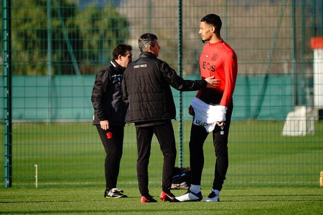 William Saliba (OGC Nice) - Adrian Ursea (entraineur de l OGC Nice) FOOTBALL : Entrainement de l OGC Nice - Nice - 08 01 2021 NorbertScanella PanoramiC 