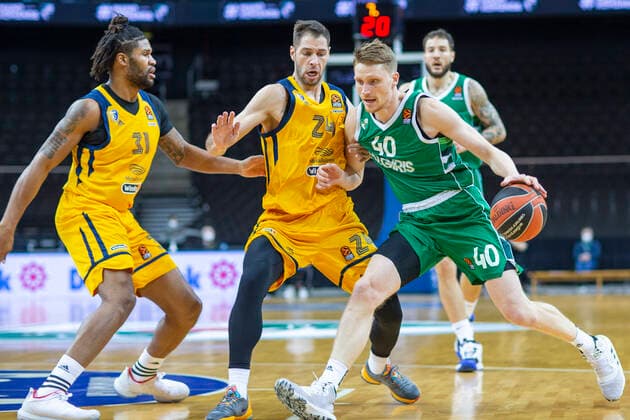 Sport Bilder des Tages 2021-01-08 Kaunas Lithuania. Basketball team Zalgiris Kaunas plays vs Khimki Moscow region Euroleague game at Zalgiris arena in Kaunas on Friday 8 of January 2021. MARIUS GRIGONIS, 24 STEFAN JOVIC, 31 DEVIN BOOKER. Kaunas Lithuania  Copyright: xKarolisxKavolelisx Euroleague basketball