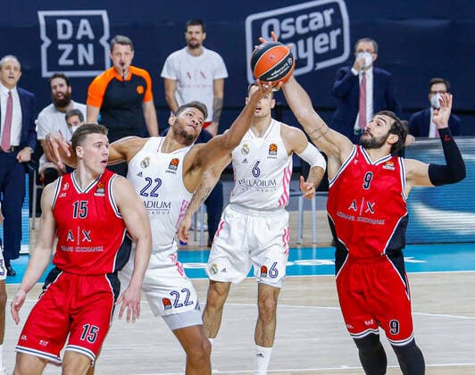 MATCH Jornada 18 Euroleague Masculino Madrid Real Madrid vs Olimpia Milano Riccardo Moraschini Edy Tavares Kaleb Tarczewski Madrid Madrid Spain Baloncesto Copyright: xAlbaxPachecox