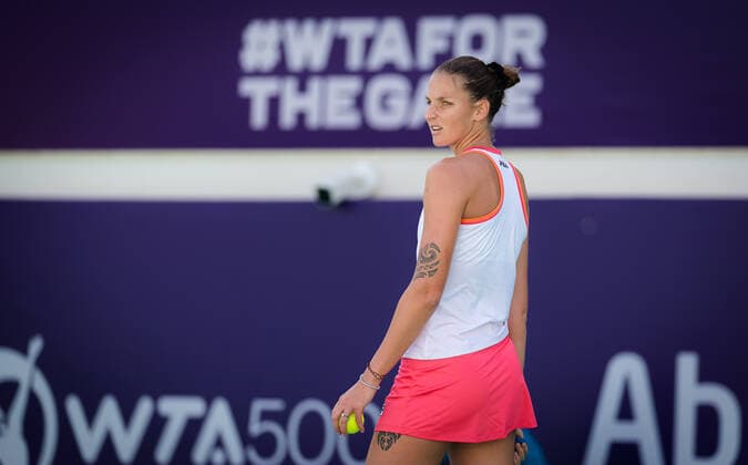 Sport Bilder des Tages January 9, 2021, Abu Dhabi, UNITED ARAB EMIRATES: Karolina Pliskova of the Czech Republic in action during her second round match at the 2021 Abu Dhabi WTA, Tennis Damen Womens Tennis Open WTA 500 tournament against Anastasia Gasanova of Russia Abu Dhabi UNITED ARAB EMIRATES - ZUMAa181 20210109_zaa_a181_108 Copyright: xRobxPrangex