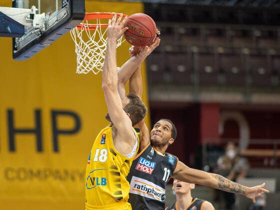 Jonas Wahlfarth-Bottermann (MHP Riesen Ludwigsburg, 18), Isaiah Wilkins (Ratiopharm Ulm 11), MHP Riesen Ludwigsburg vs. Ratiopharm Ulm, Basketball, Bundesliga, 12. Spieltag, Spielzeit 20 21, 09.01.2021, MHP Riesen Ludwigsburg vs. Ratiopharm Ulm, Basketball, Bundesliga, 12. Spieltag, Spielzeit 20 21, 09.01.2021 Ludwigsburg Copyright: xEibner-Pressefoto SaschaxWaltherx EP_swa
