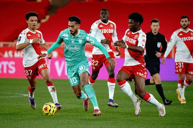 Angelo Fulgini (SCO Angers) - Aurelien Tchouameni (AS Monaco) FOOTBALL : AS Monaco vs Angers - Monaco - 09 01 2021 NorbertScanella PanoramiC 