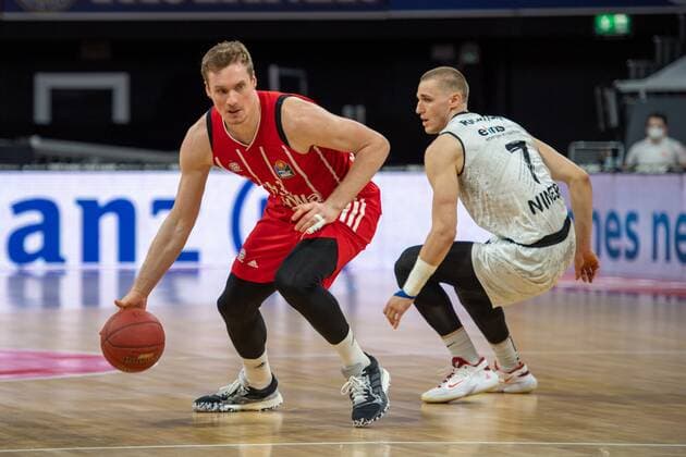 Leon Radosevic 43 (FC Bayern), Jonas Richter 7 (Niners Chemnitz), FC Bayern Basketball vs. Niners Chemnitz, BBL, 10.01.2021 Muenchen Bayern Deutschland