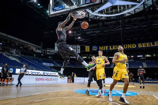 Basketball Berlin 10.01.2021 Saison 2020 2021 easyCredit-BBL 1. Bundesliga Alba Berlin - JobStairs GIESSEN 46ers Brandon Bowman (Giessen, No.15)