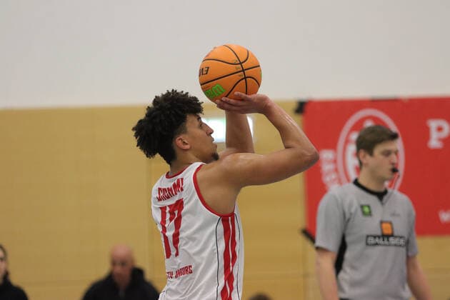 Basketball I Herren I Saison 2020 2021 I Pro B I 13. Spieltag I ETV Hamburg - SC Rist Wedel I 10.01.2021 Wurf, Mubarak Salami (17, ETV Hamburg Basketball ) Hamburg Sporthalle Hohe Weide Hamburg Deutschland Copyright: xLobeca RalfxHomburgx