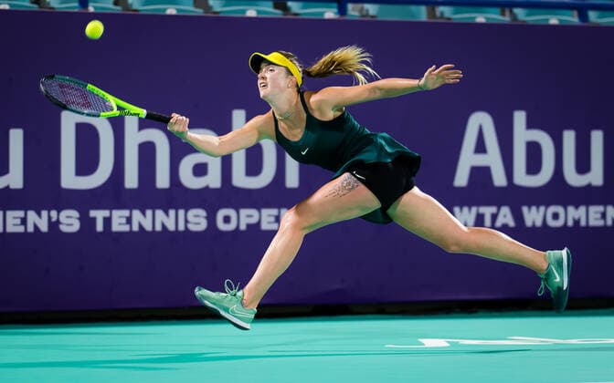 January 10, 2021, Abu Dhabi, UNITED ARAB EMIRATES: Elina Svitolina of the Ukraine in action during her third round match at the 2021 Abu Dhabi WTA, Tennis Damen Womens Tennis Open WTA 500 tournament against Ekaterina Alexandrova of Russia Abu Dhabi UNITED ARAB EMIRATES - ZUMAa181 20210110_zaa_a181_232 Copyright: xRobxPrangex