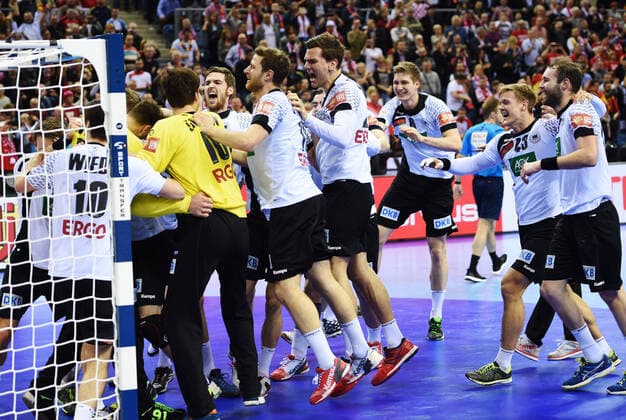 Krakau, Polen 31. Januar 2016: EHF Euro 2016 - Finale - Deutschland vs. Spanien Deutschland Schlussjubel Schlußjubel Emotion Freude Tauron Arena Copyright: xFotostandx xWolfx