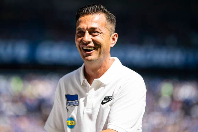 Gelsenkirchen, Deutschland 31.August 2019: 1. BL - 19 20 - FC Schalke 04 vs. Hertha BSC Berlin Trainer Ante Covic (Hertha BSC Berlin) Portrait Gesicht lachend laechelnd gut gelaunt grinst grinsend DFL regulations prohibit any use of photographs as image sequences and or quasi-video. Veltins Arena Nordrhein Westfalen Copyright: xFotostandx xEllerbrakex