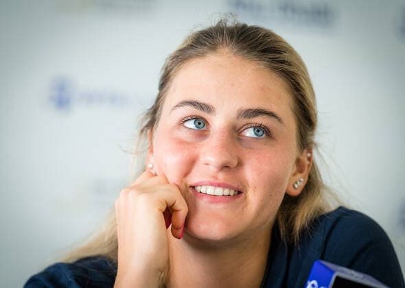 January 12, 2021, Abu Dhabi, UNITED ARAB EMIRATES: Marta Kostyuk of Ukraine talks to the media after losing her semifinal match at the 2021 Abu Dhabi WTA, Tennis Damen Womens Tennis Open WTA 500 tournament. Abu Dhabi UNITED ARAB EMIRATES - ZUMAa181 20210112_zaa_a181_108 Copyright: xRobxPrangex