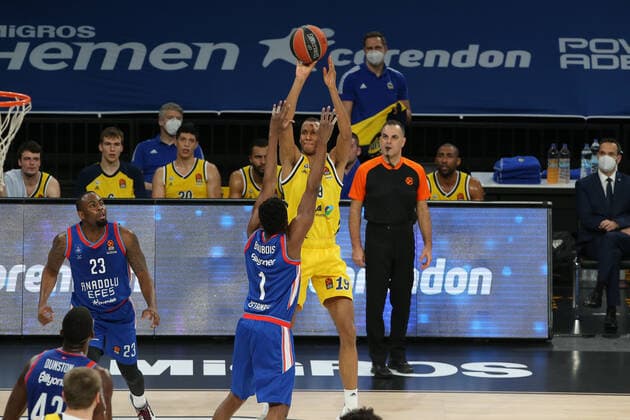James Anderson (23) Rodrigue Beaubois (1) of Anadolu Efes and Louis Olinde (19) of Alba Berlin during the Turksih Airlines Euroleague Basketball match between Anadolu Efes and Alba Berlin at Sinan Erdem Arena in Istanbul , Turkey on January 12 , 2021. 